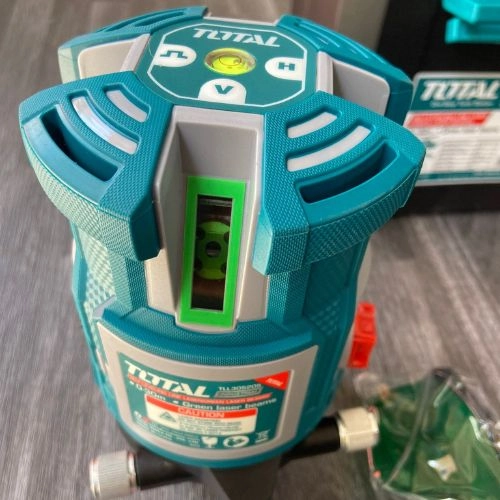 TOTAL Self-leveling line laser(Green laser beams) 5 Lines- 30M TLL305205 TOTAL Self-leveling line laser(Green laser beams) 5 Lines- 30M TLL305205