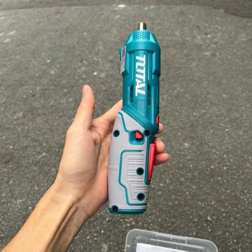 مفك 4 فولت مع 19 قطعة اكسسوار بشاحن TYPE-C ( غير مرفق ) من توتال TSDLI0442